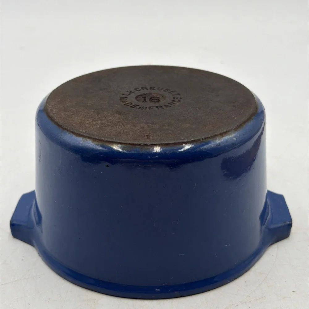 VTG Le Creuset Blue Enameled Cast Iron 1 QT Double Pour Saucepan W/Wood Handle